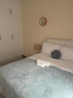 Jackie's Avondale 2 Bedroom Apartment - 1