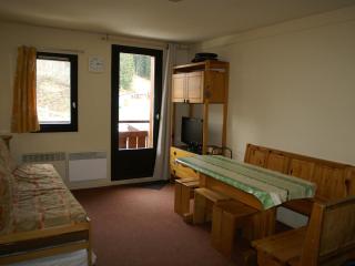 2 pièces cabine au pied des pistes avec balcon et casier à skis - FR-1-557-65 - Les Adrets - 0