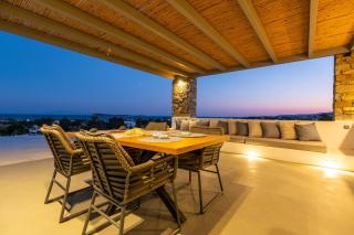 Golden Bay luxury villas and suites - 8