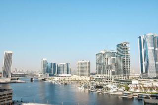 Reva tower- 2BR Dubai mall walking & canal facing - Dubai - 5