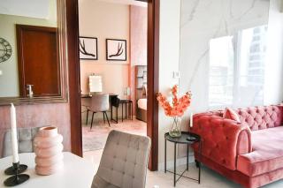 Reva tower- 2BR Dubai mall walking & canal facing - Dubai - 3