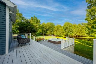 Mountain Blue Vista - Luxury retreat near Ski resorts with Pond, Firepit and Hot Tub - Windham - 1