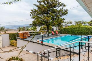 Home with Swimingpool - Kigali - 1