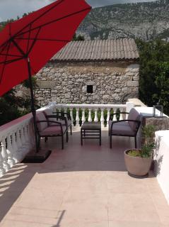 Lukari Vacation Home - 1