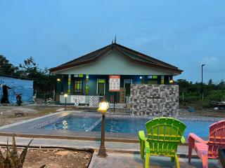 Rumah Armand Studio Family with Swimming Pool Pengkalan Balak Tg Bidara Masjid Tanah Melaka - - 4