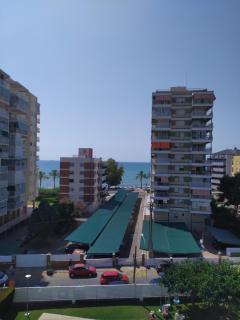 Apartamento con vistas al mar y buena ubicación - 5