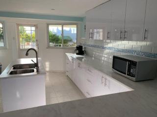 BidaBreezes Villa Great Location - Palm-Eagle Beach - 1