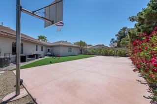 Luxury Modern Estate, Amazing Strip Views! Pool, Hot Tub, Sports Court (Basketball, Tennis, Pickle Ball), Game Room - 1