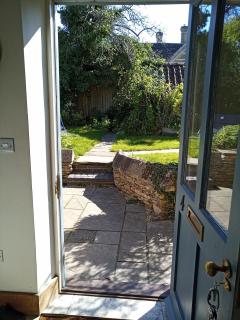 Characterful stone cottage in Uffington - - 9