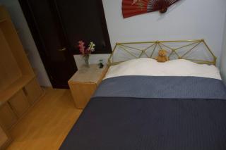 Welhome to a city centre Cozy and Comfy For leisure and Work No go through No other guests Just one host who you can ghost - 6