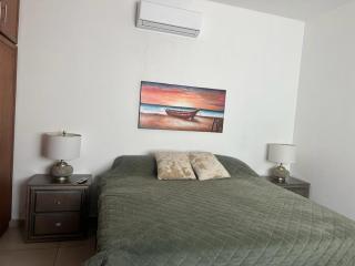 Salvatierra Home - 6