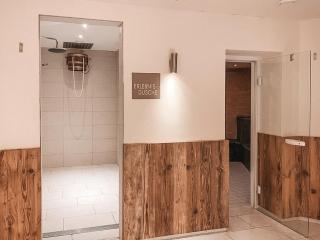 AlpenLuxus presents LUNA - Relaxation Room, Sauna & Car Park - Seefeld in Tirol - 1