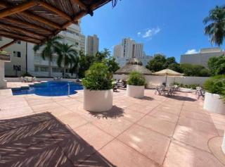 Fresca estancia en zona Dorada con Alberca/Playa! - 4