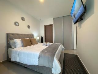 New Luxury Apartment 12th Floor - 2