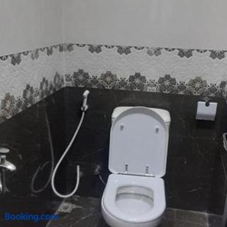 Making friends with guests - 3