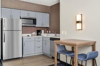 Residence Inn by Marriott Chicago Naperville/Warrenville - 7