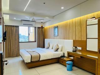Tulsi Hotel - Surat - 2