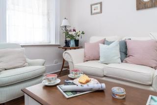 Surgeon's Cottage - Morpeth - 3