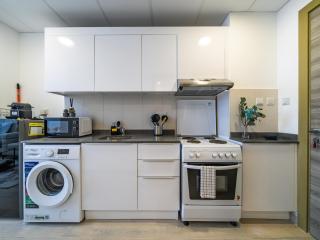 Incredible Studio in Bloom Heights - JVC - Dubai - 3