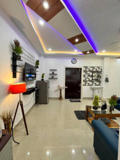 Light House, Unique & Cozy 2bhk - 4