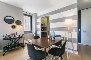 Winged Tribeca Studio w Indoor pool Gym NYC-68 - 7