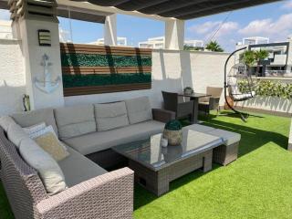 Luxury Penthouse with Rooftop Terrace, Pool & Sunset Views near La Zenia Beach - 9