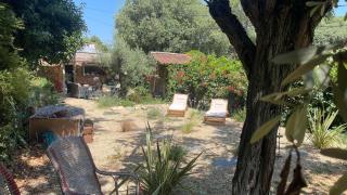 Jolie annexe du mas dans le cœur de la garrigue nîmoise - 1