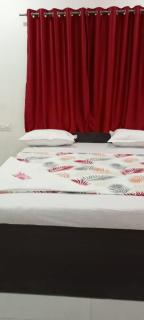 Hotel Sai Santosh - Shirdi - 8