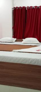Hotel Sai Santosh - Shirdi - 7