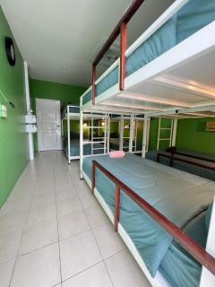 Sabai Sabai Poshtel & Motorbike Rental - Ko Tao - 6