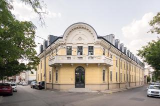 Luxury Central Lofts by Carmen Sylva - 4