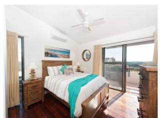 The Deckhouse - 1