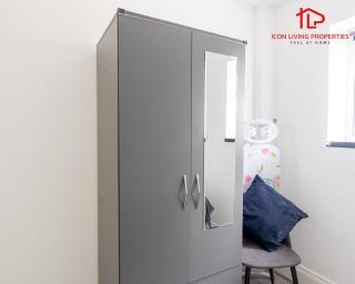 Arch-View Apartment 1 By Icon Living Properties Short Lets & Serviced Accommodation Wembley - 1