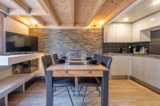 Grand Roc A - 3 bedrooms Apartment Next to skilift - By Cozee Rentals - Chamonix - 4