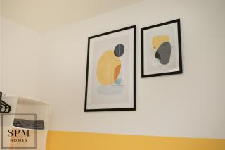 Large 3 Bed House - Long Stays Welcome - Smart TVs in Each Bedroom - Parking - Wifi - 7