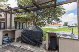 Tranquility in the Cudlesac - McAllen - 9