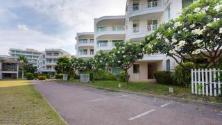 Baan Poolom Beachfront Condominium - Hua Hin - 4