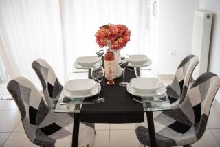 Overlooking park flat close to the Piraeus Port-(DRAP-A7) - 4