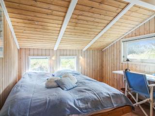 Holiday Home Hrefna - 500m from the sea by Interhome - 3