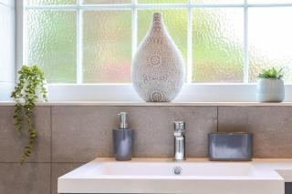 Potter's Escape-walking distance from The Studios! - Abbots Langley - 5