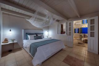 Perfect Santorini Villa 2 Bedrooms Michelangelo Beach Villa Outdoor Jacuzzi & Beautiful Views Oia - Ia - 7