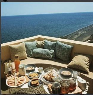 Perfect Santorini Villa 2 Bedrooms Michelangelo Beach Villa Outdoor Jacuzzi Beautiful Views Oia - 9
