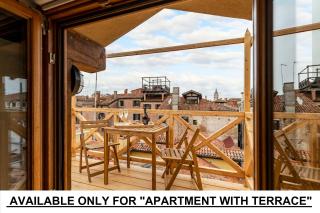 Nikki House - Venice - 9