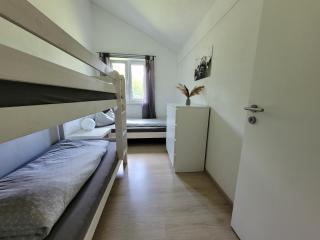 Familienfreundliche großzügige Ferienwohnung Schlierachwelle zwischen Schliersee und Tegernsee - Hausham - 2