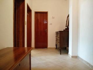 Hoarder's Home - Fermo - 0