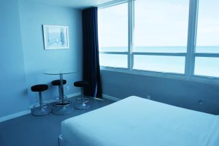 Castle 835 Oceanview studio on beach with pool, gym, bars, and FREE Parking - 6