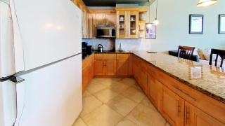 Castle B17 Contemporary Condo with Pool, Beach Access and Free Parking - 5