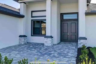 Newly built Villa Ballerina with heated pool and incredible view into beautiful Arrowheadcanal - Cape Coral - 4