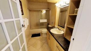 Castle B17 Contemporary Condo with Pool, Beach Access and Free Parking - 1