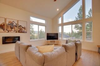 New Meadows Golf Resort Vacation Rental with Hot Tub - 8